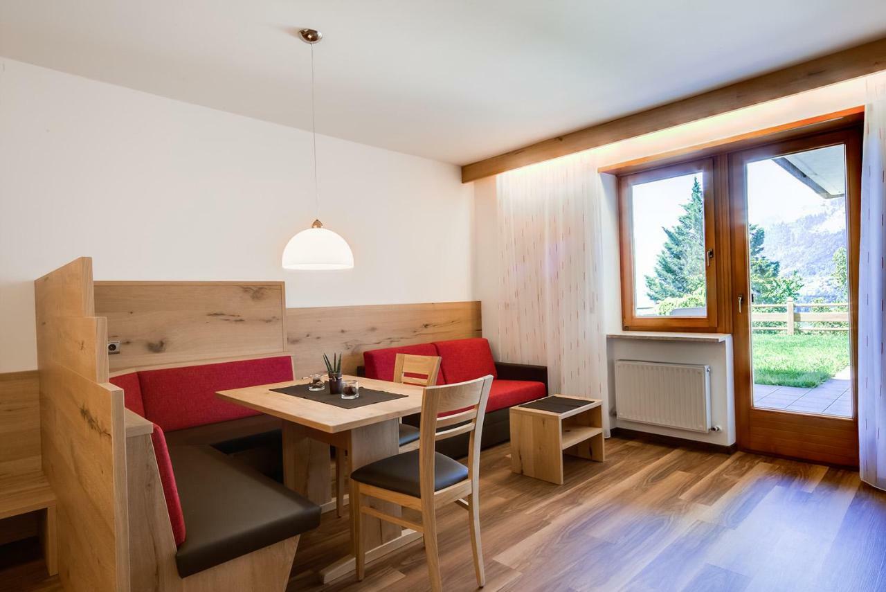 Residence Krone Schenna Eksteriør billede