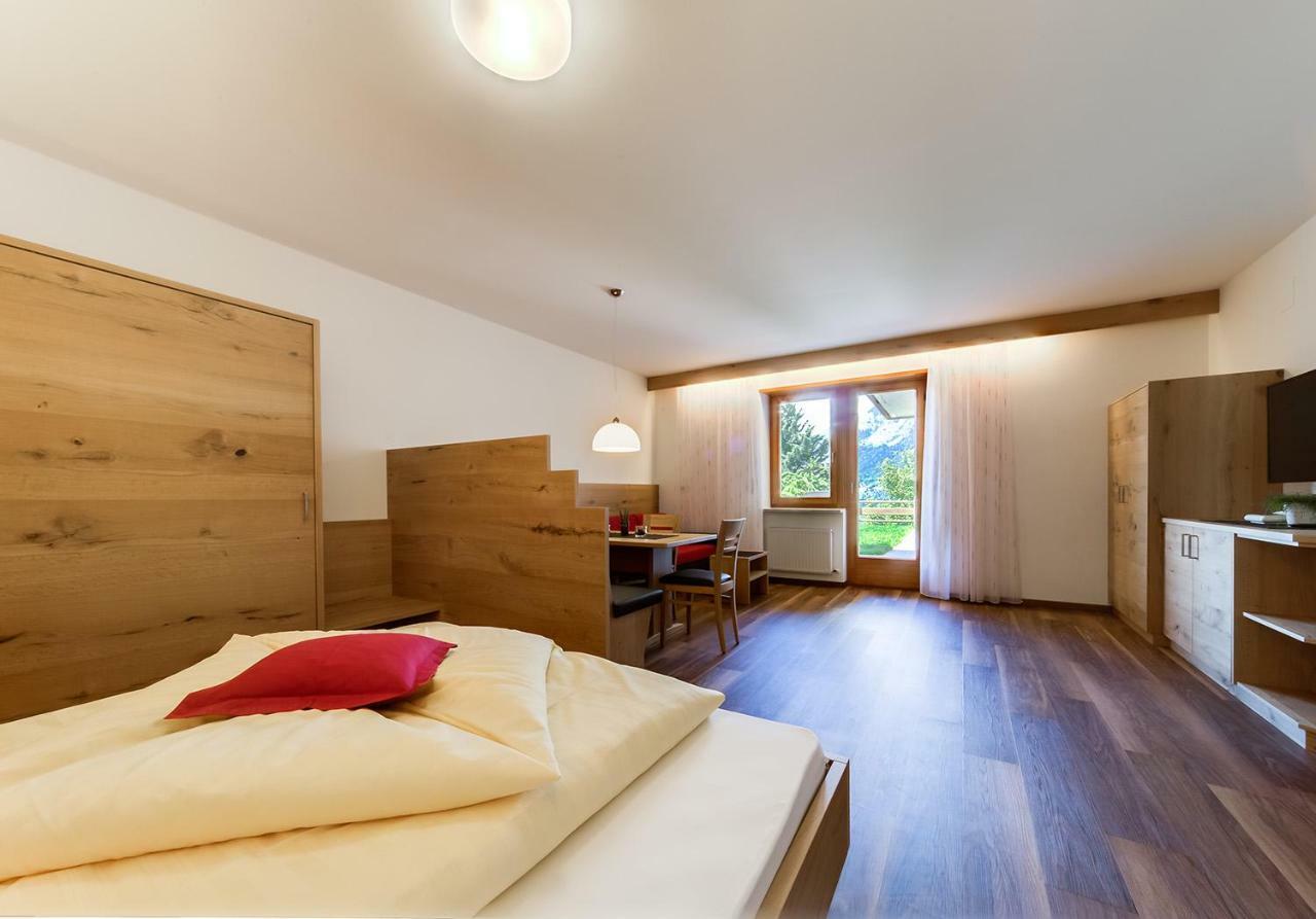 Residence Krone Schenna Eksteriør billede