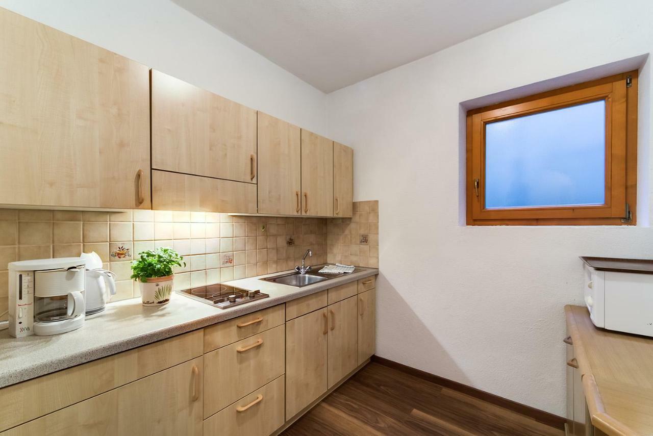 Residence Krone Schenna Eksteriør billede