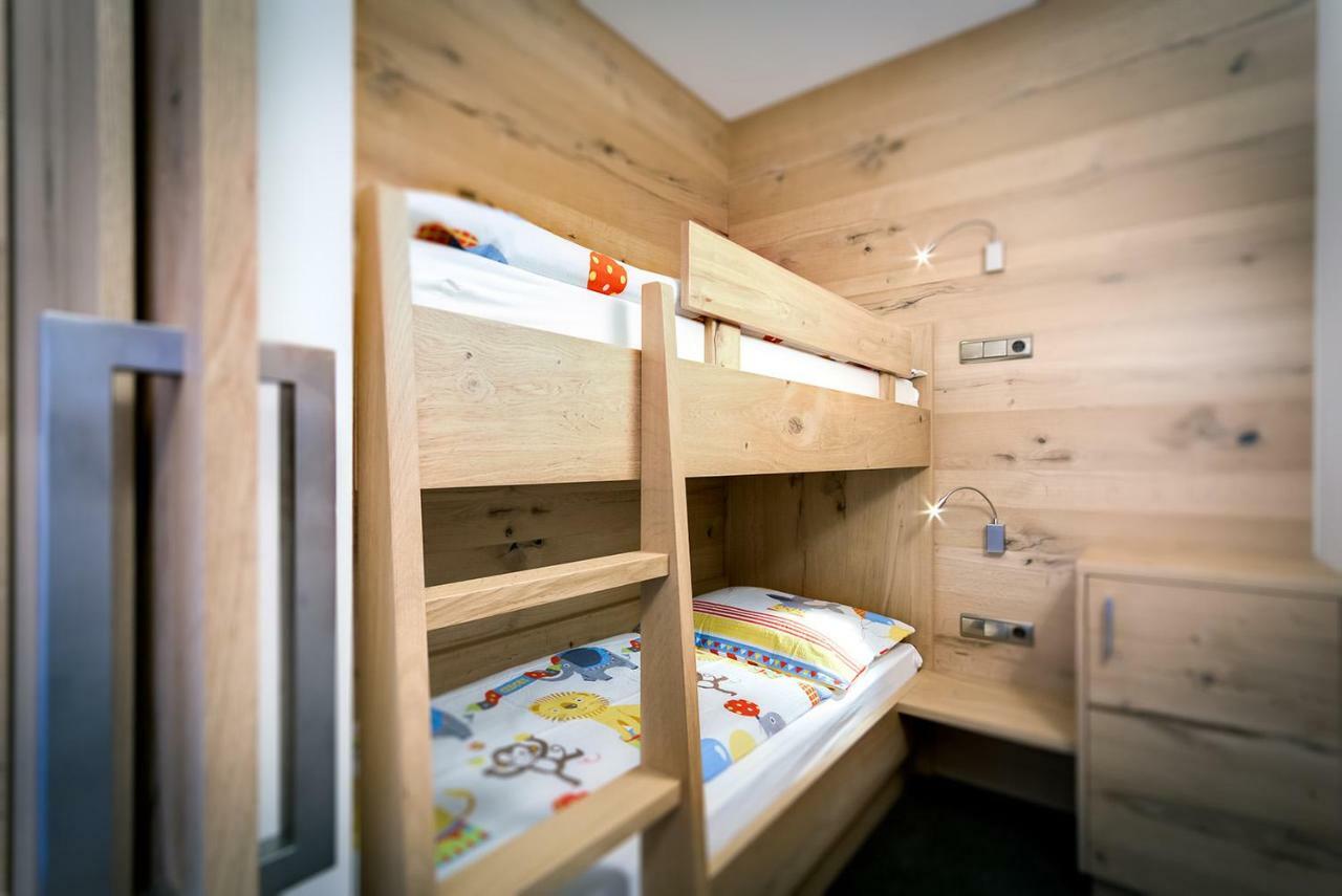 Residence Krone Schenna Eksteriør billede